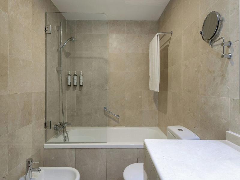 AC Barcelona Victoria Suites image