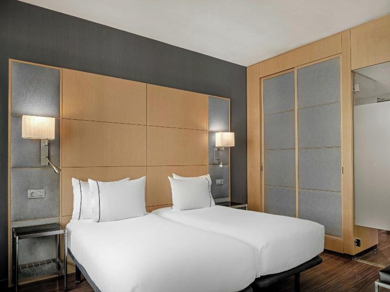 AC Barcelona Victoria Suites image