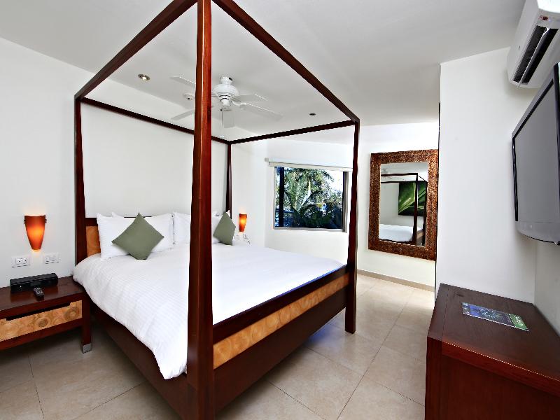 Sandos Caracol Nature Resort & Water Park All Incl image