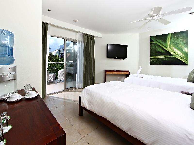 Sandos Caracol Nature Resort & Water Park All Incl image