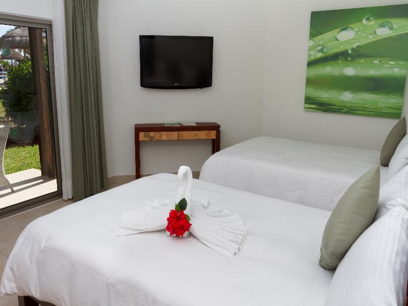 Sandos Caracol Nature Resort & Water Park All Incl image