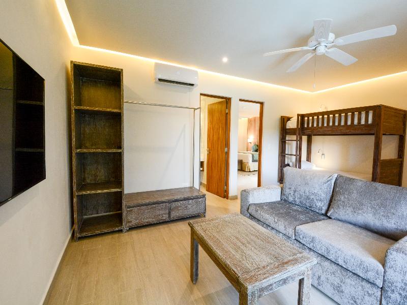 Sandos Caracol Nature Resort & Water Park All Incl image