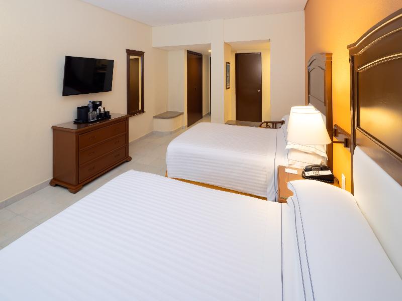 Occidental Tucancun image