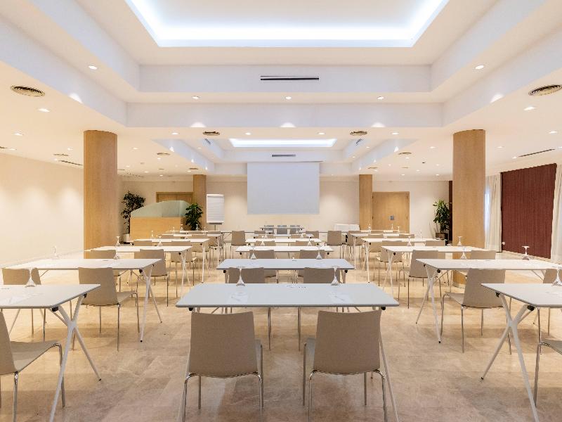 Catalonia Gran Hotel Verdi image