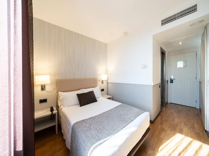 Catalonia Gran Hotel Verdi image