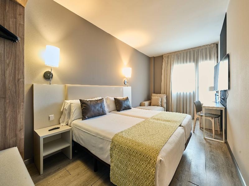 Catalonia Gran Hotel Verdi image