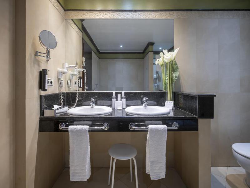 Soho Boutique Vistahermosa image