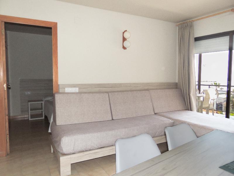 Apartamentos Turísticos Augustus image