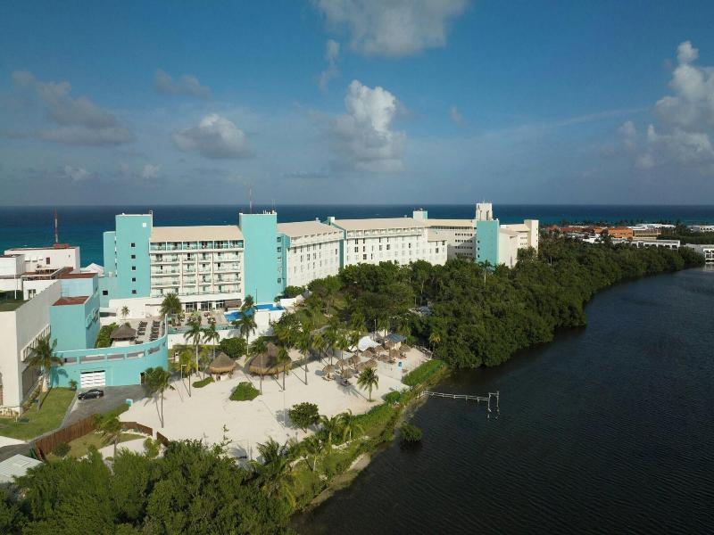 The Westin Resort & Spa Cancun image