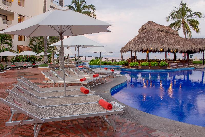 Plaza Pelicanos Grand Beach Resorts