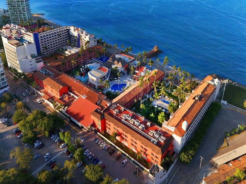 Crown Paradise Club All Inclusive — general view
