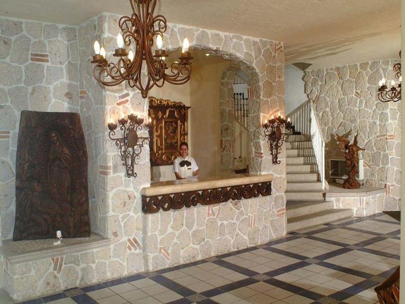 Los Arcos Suites — view