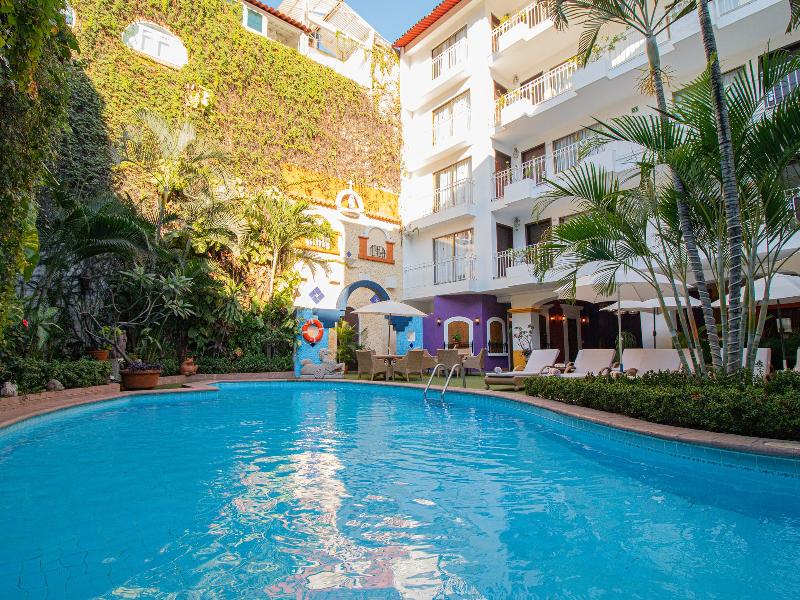 Los Arcos Suites image