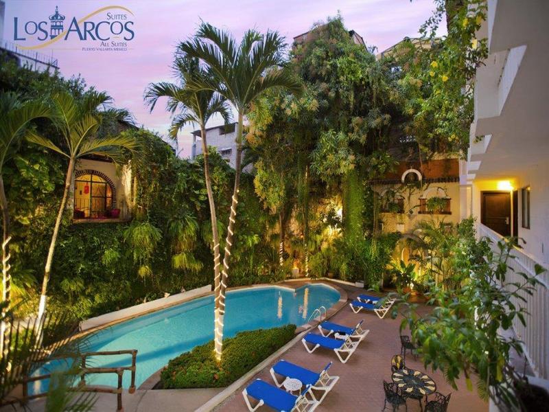 Los Arcos Suites image