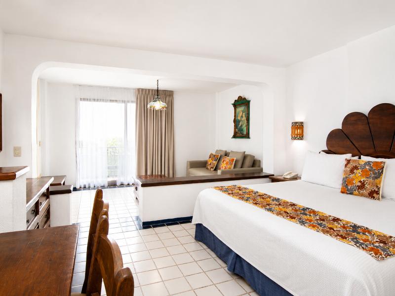 Los Arcos Suites image