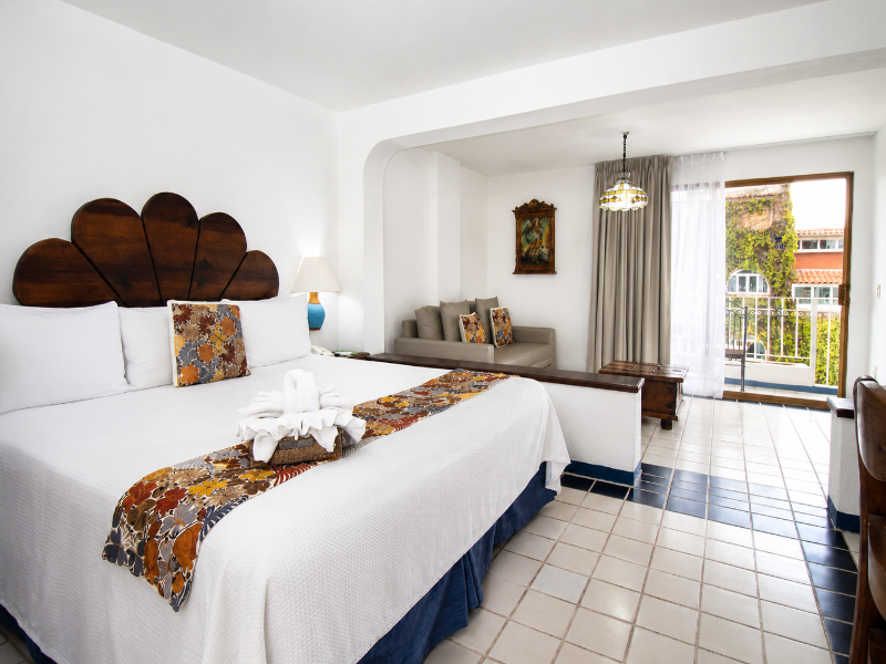 Los Arcos Suites image