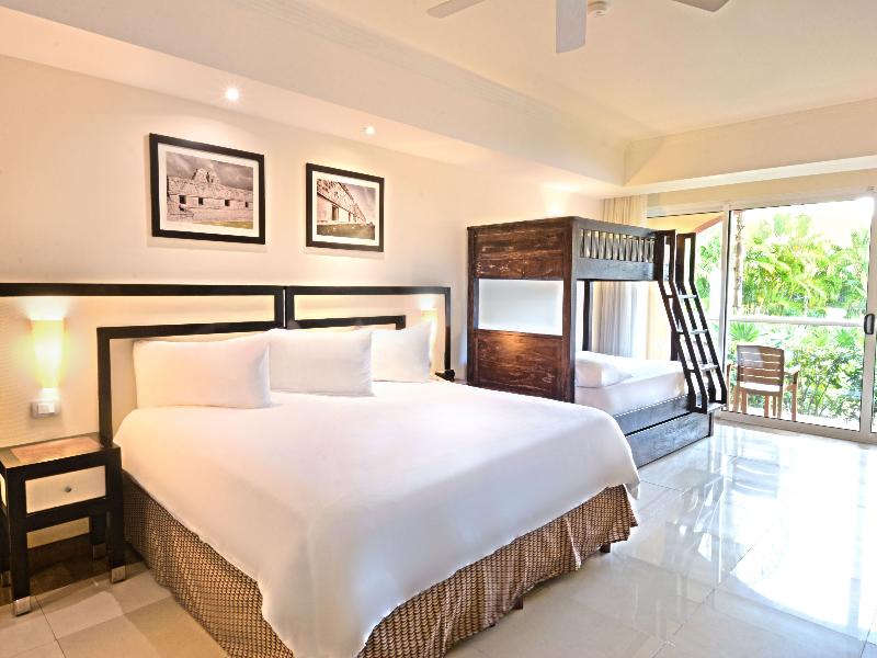 Sandos Playacar All Inclusive image
