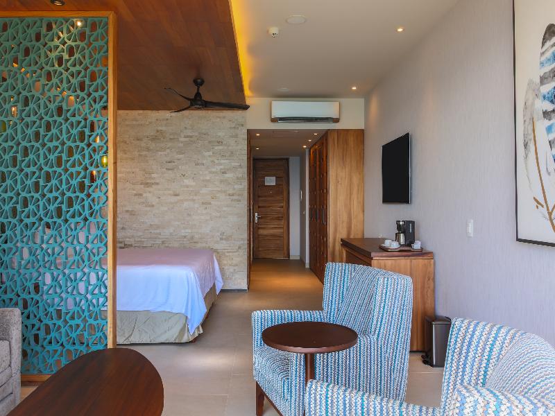 Sandos Playacar All Inclusive image