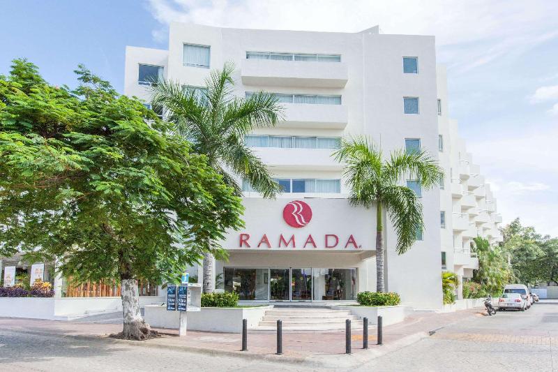 Ramada Cancun