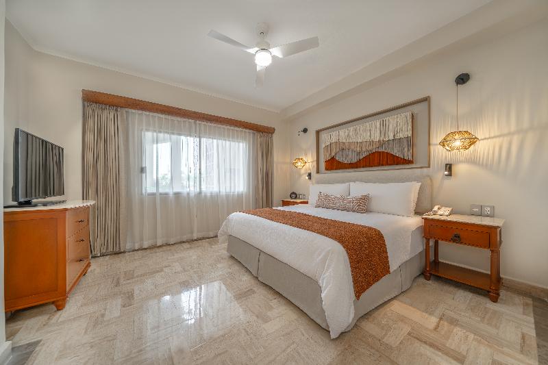 Velas Vallarta Suite Resort image