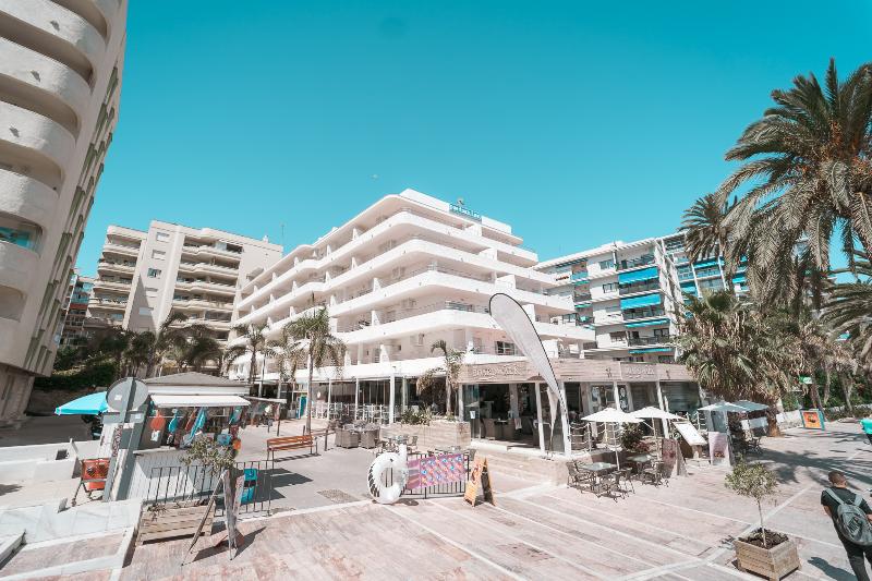 Apartamentos Puerto Azul Marbella