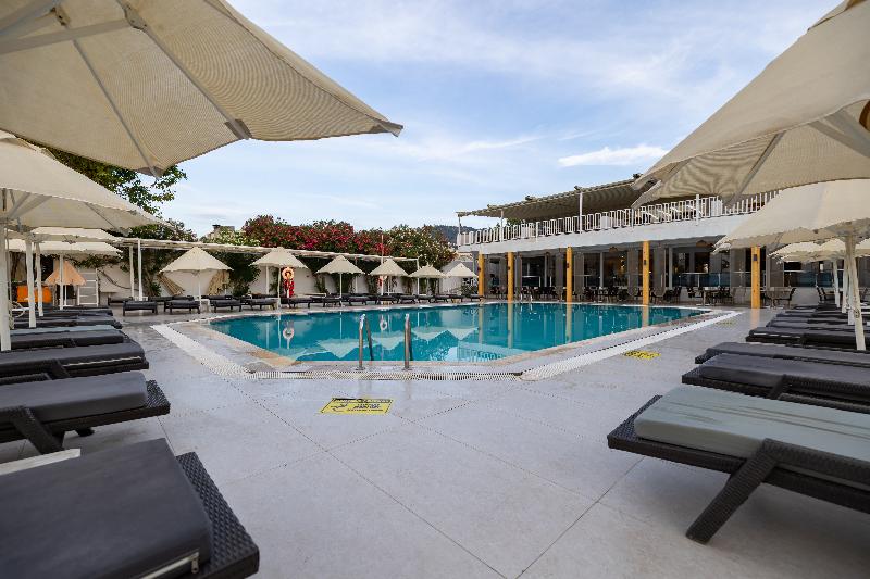 Club Sardunya & Petunya Hotel