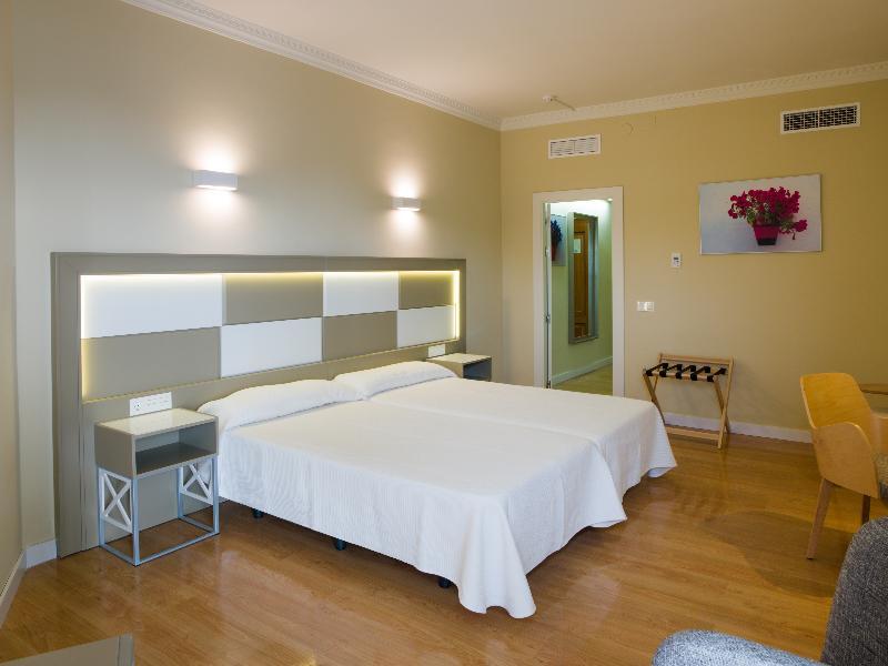 Monarque Torreblanca image