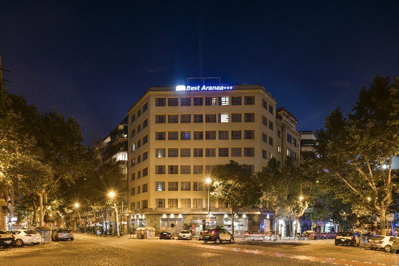 Hotel Aranea