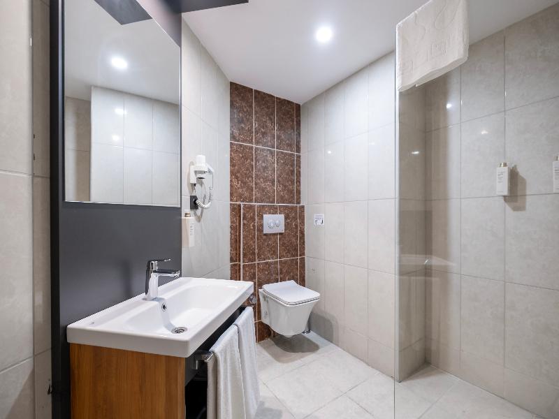 Jura Hotels Ada Beach Kusadasi image