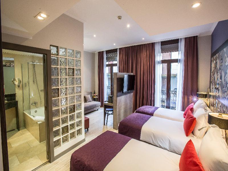 Leonardo Hotel Las Ramblas image
