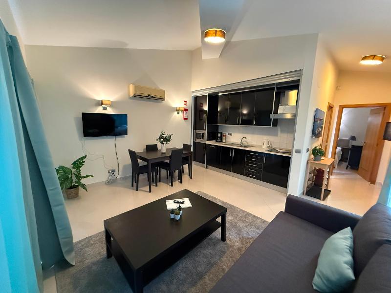 Colina Verde Resort image