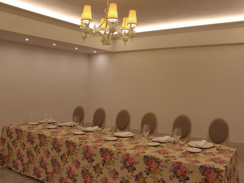 Hotel Reyes Ziries image