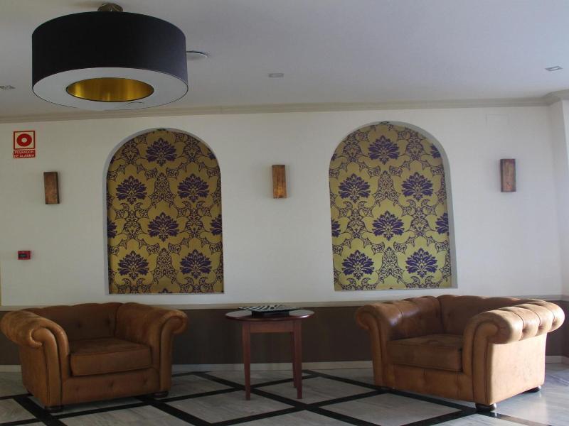 Hotel Reyes Ziries image