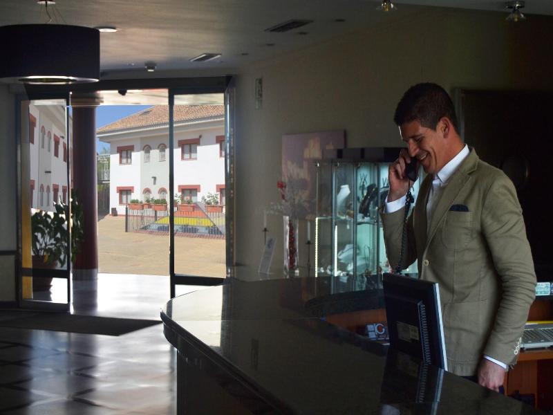 Hotel Reyes Ziries image