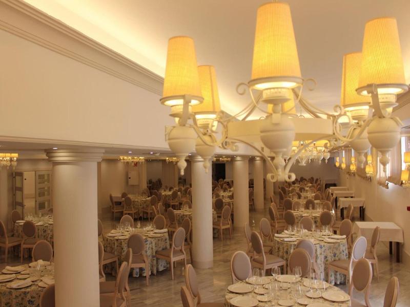 Hotel Reyes Ziries image