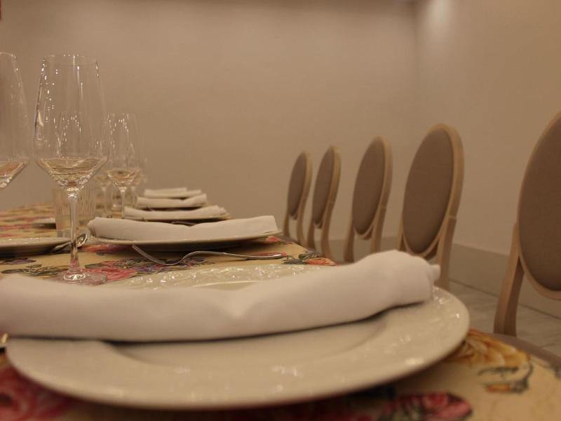 Hotel Reyes Ziries image