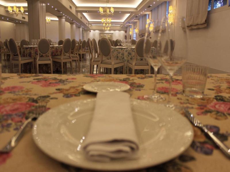 Hotel Reyes Ziries image