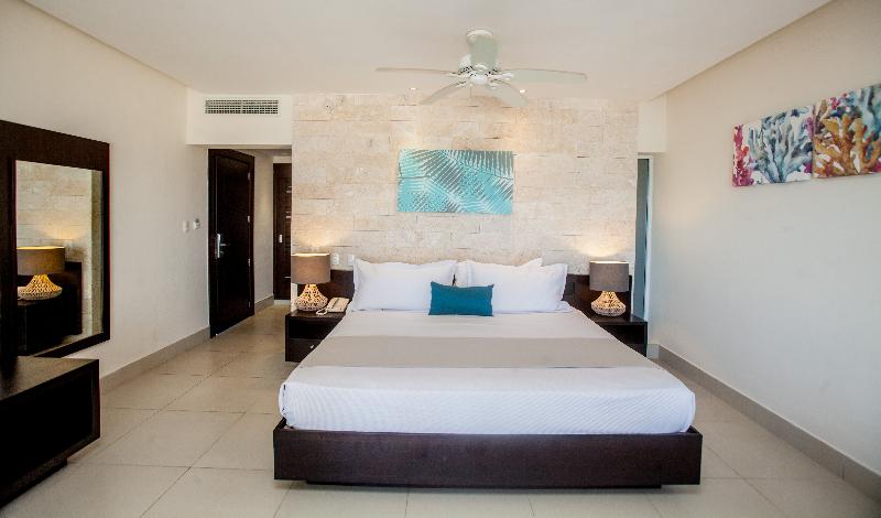 Vista Sol Punta Cana Beach Resort & Spa image