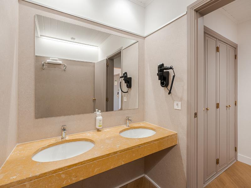 B&B HOTEL Sado Setúbal image