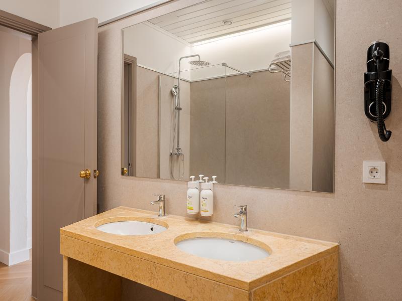 B&B HOTEL Sado Setúbal image