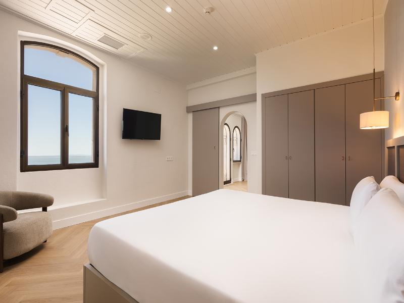 B&B HOTEL Sado Setúbal image