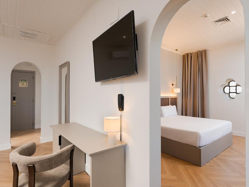 B&B HOTEL Sado Setúbal image