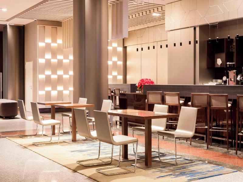 Marriott Hotel Madrid Auditorium image