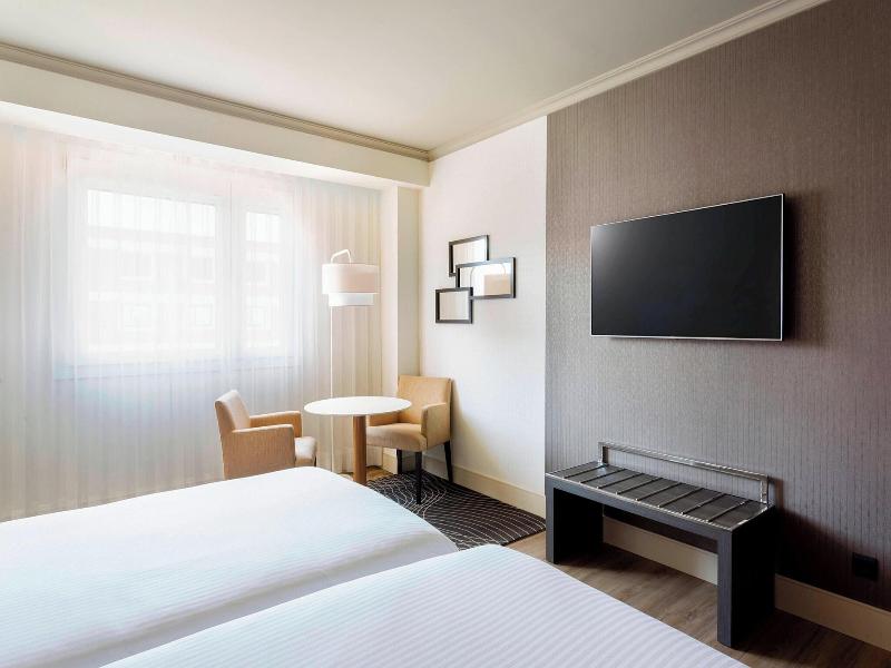 Marriott Hotel Madrid Auditorium image