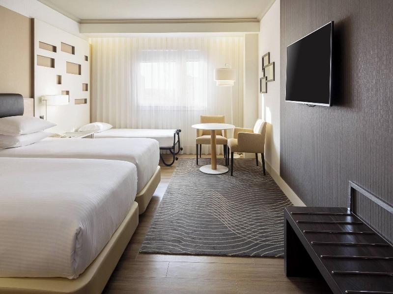 Marriott Hotel Madrid Auditorium image