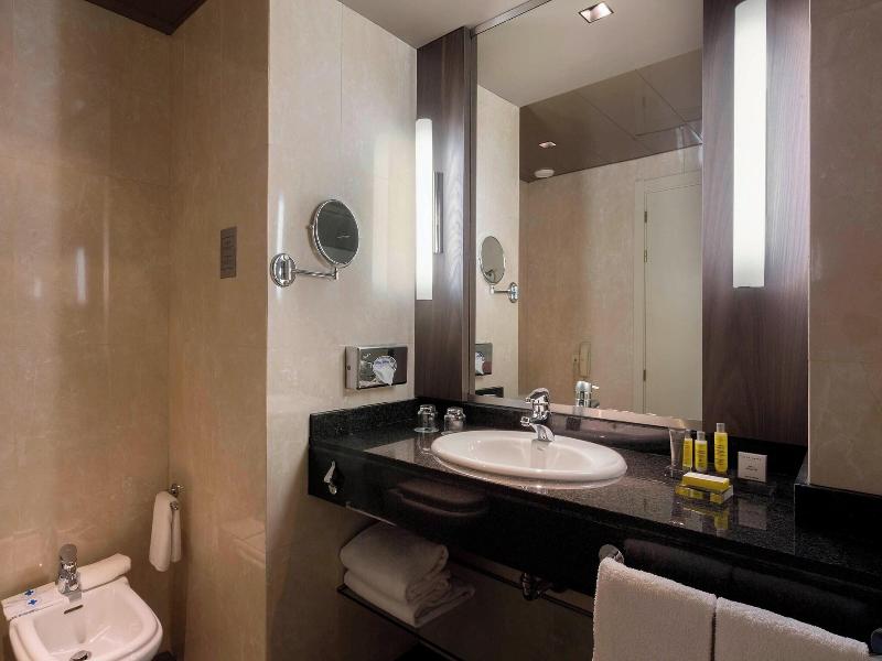 Marriott Hotel Madrid Auditorium image
