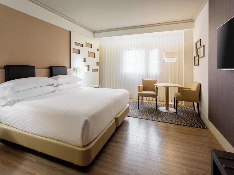 Marriott Hotel Madrid Auditorium image