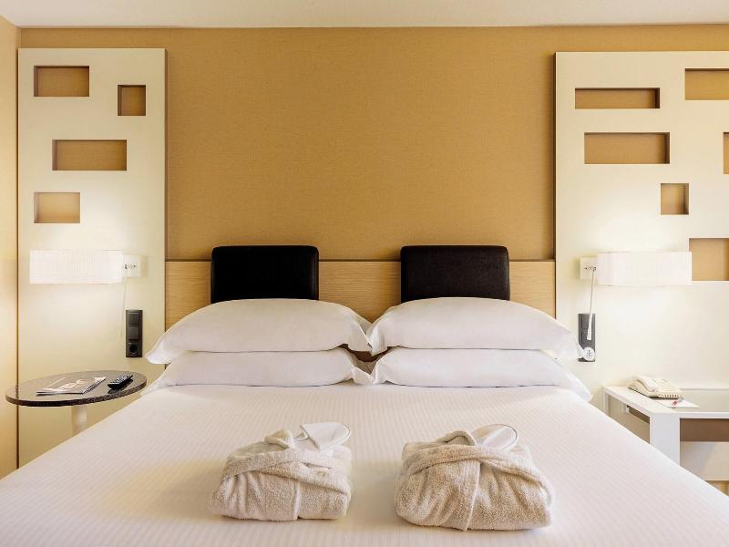 Marriott Hotel Madrid Auditorium image