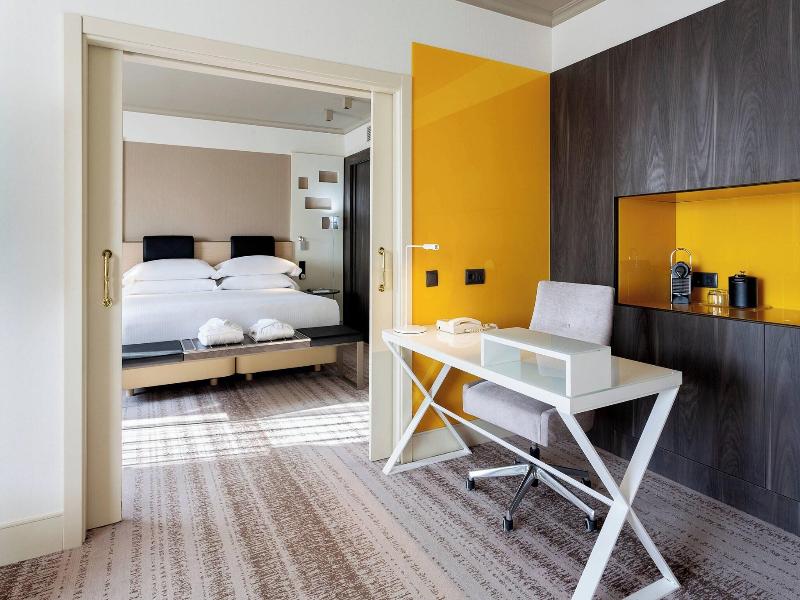 Marriott Hotel Madrid Auditorium image