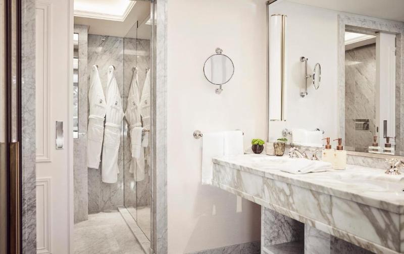 Rosewood Villa Magna image